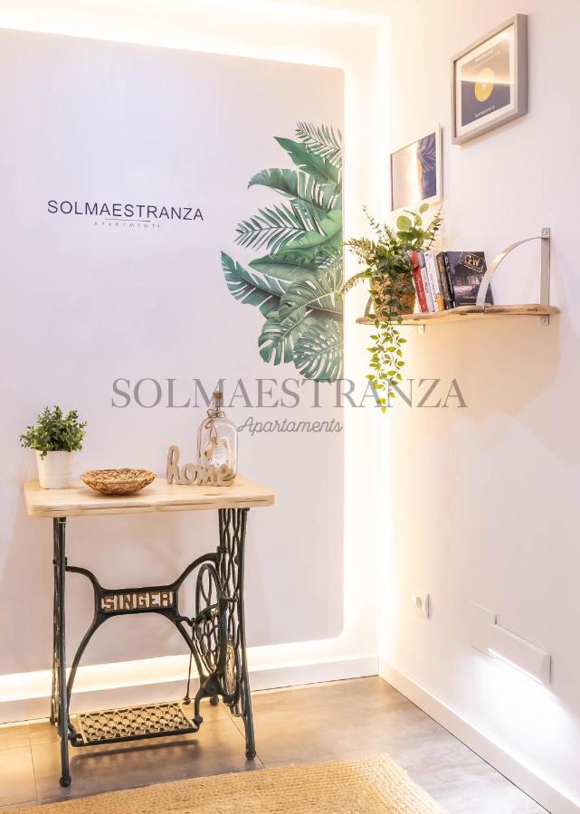 Apartamento Blue & Red By Sol Maestranza Málaga Exterior foto