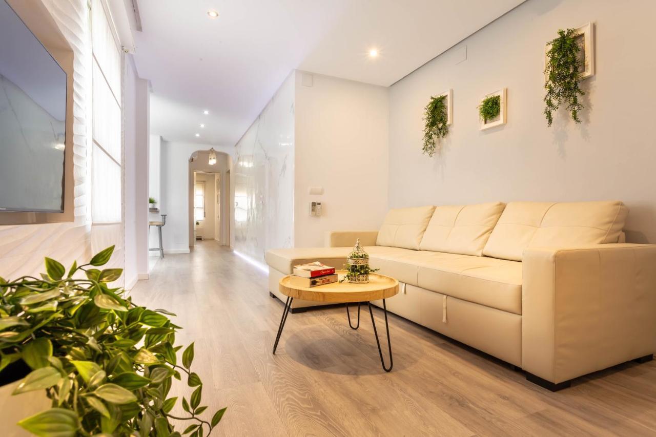 Apartamento Blue & Red By Sol Maestranza Málaga Exterior foto